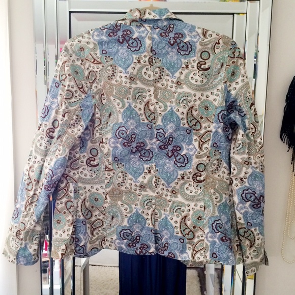 Blue/mint floral blazer:) 🌷 - Picture 2 of 6